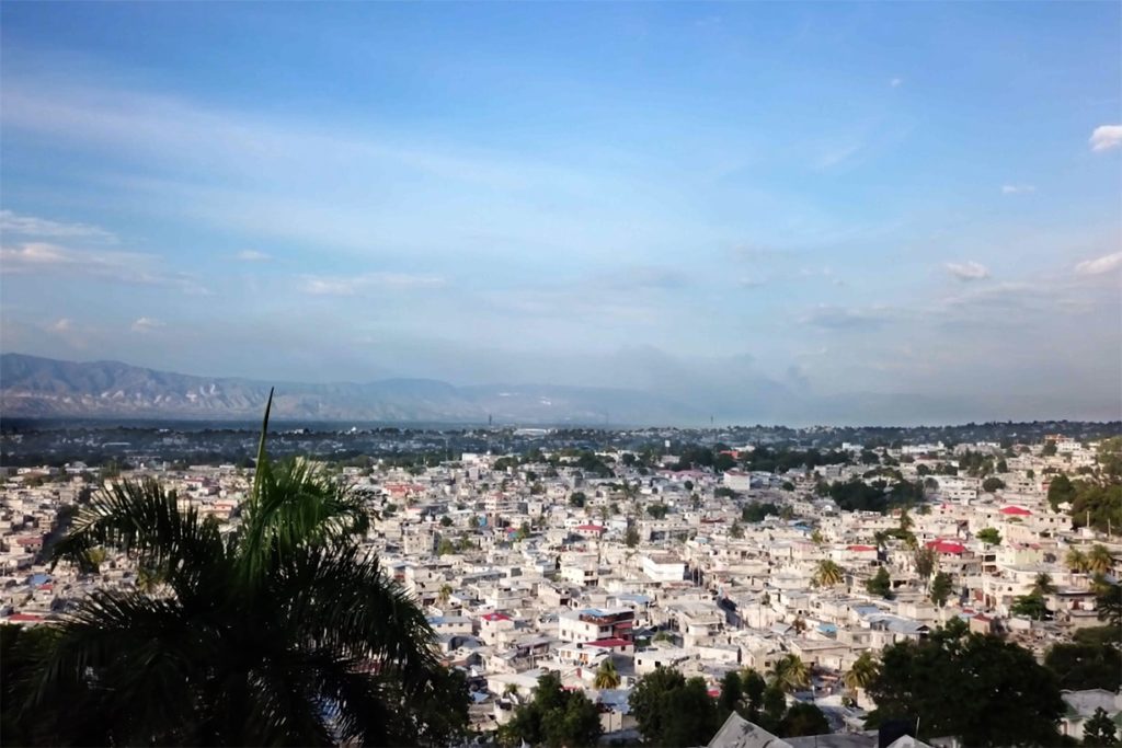 Vue de Port-au-Prince depuis les collines